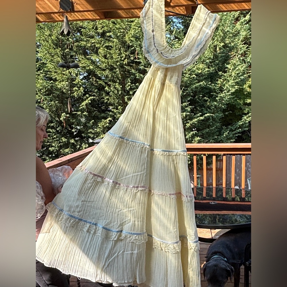 Elegant Yellow Maxi Dress